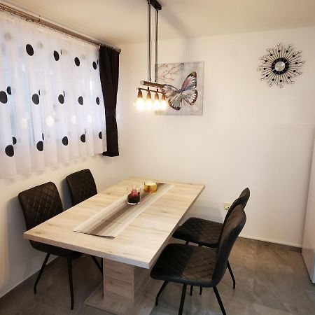 Ema Studio Apartman Karlovac Extérieur photo