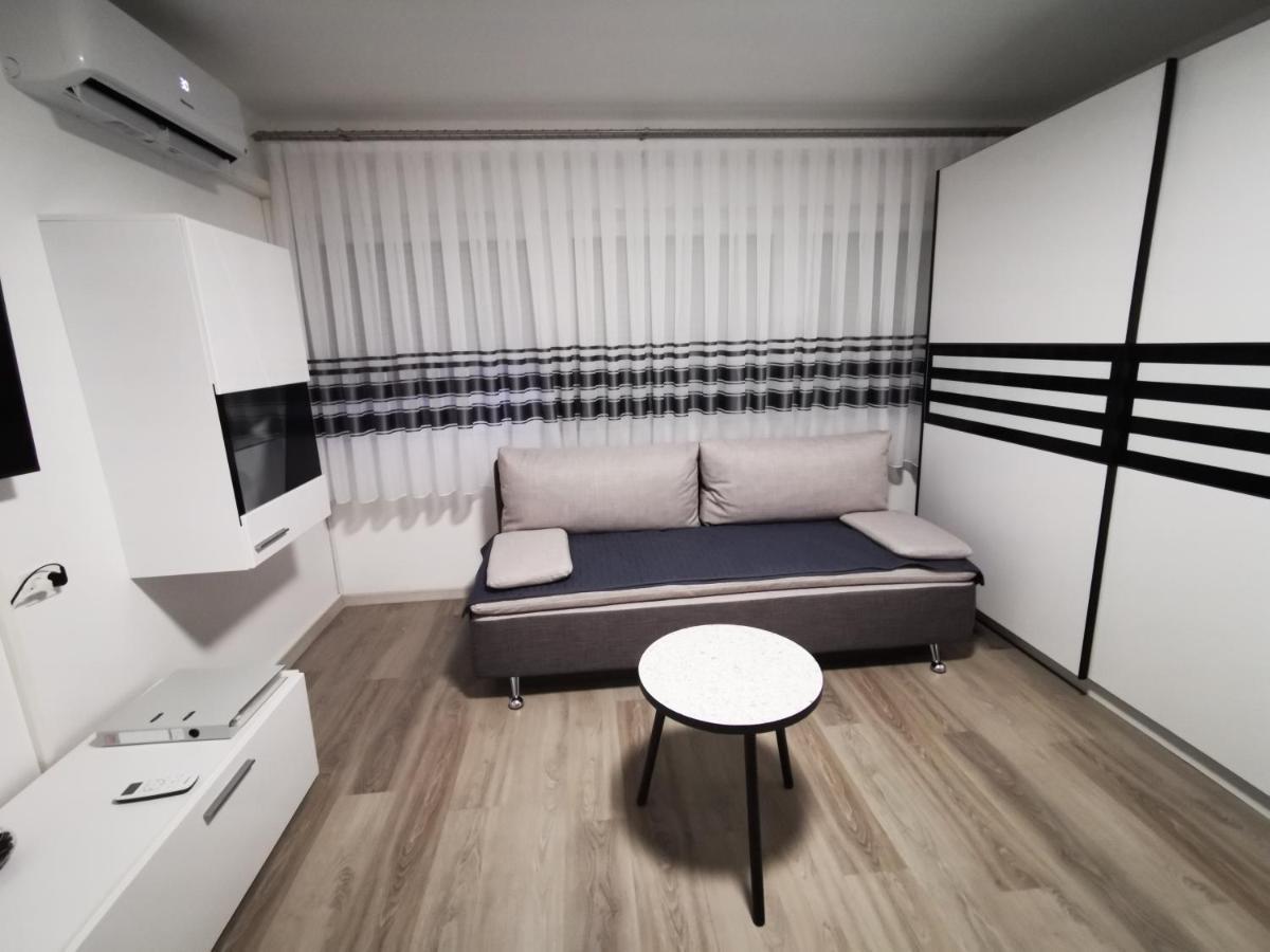 Ema Studio Apartman Karlovac Extérieur photo