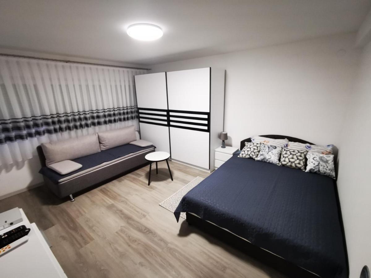 Ema Studio Apartman Karlovac Extérieur photo