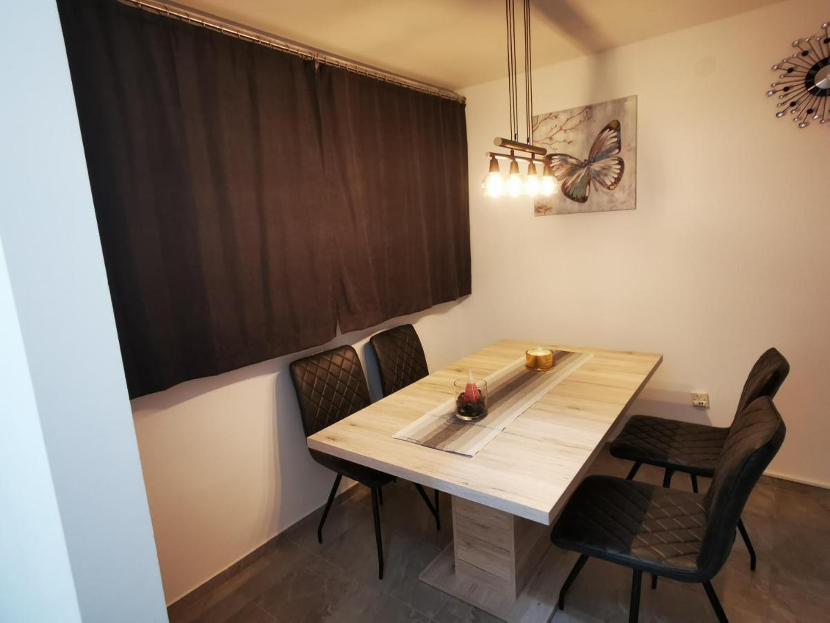 Ema Studio Apartman Karlovac Extérieur photo