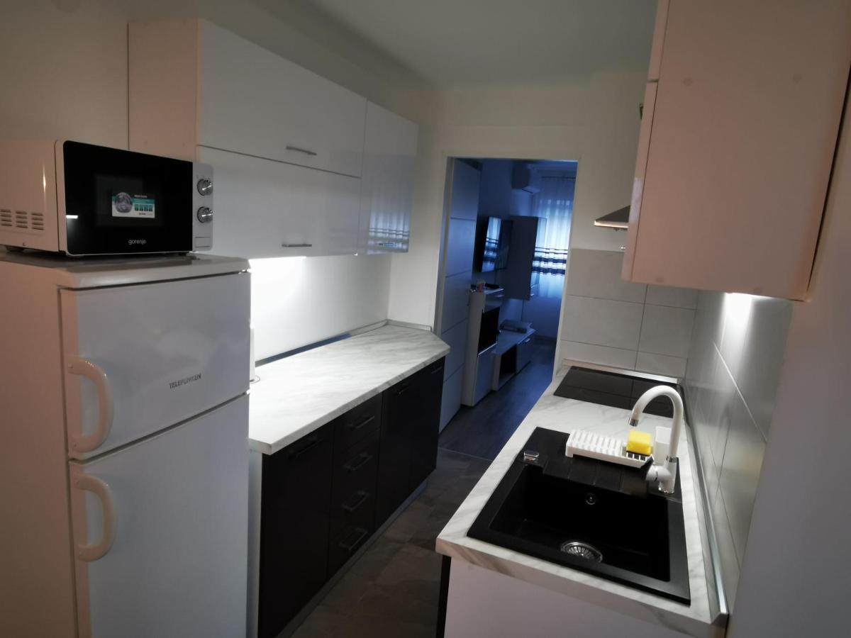 Ema Studio Apartman Karlovac Extérieur photo