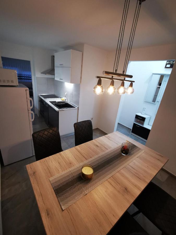 Ema Studio Apartman Karlovac Extérieur photo